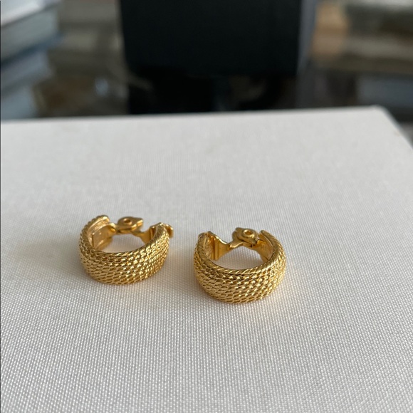 Vintage Monet hoop earrings - Picture 12 of 12